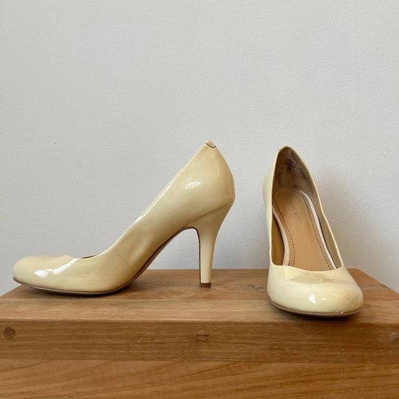 Nine West Cream Patent Leather Heels - Picture 1 of 6